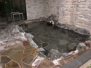 旅館岩泉の露天風呂