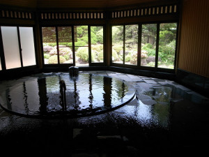 天童温泉松の湯の内湯八角堂